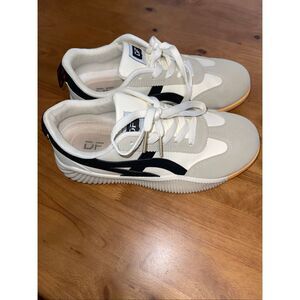 Stylish Women's Athletic Shoes in White and Black